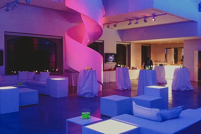 Atmosfera elegante per party con DJ a Roma